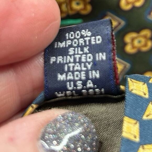 Tommy Hilfiger Vintage Silk Tie‎ Office Professional Formal USA Italian Silk - Picture 3 of 3